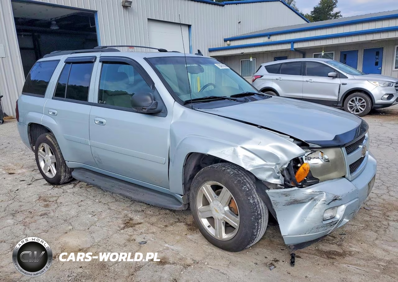 2008 Chevrolet Trailblazer Ls VIN:1GNDT13S082172869 - 4