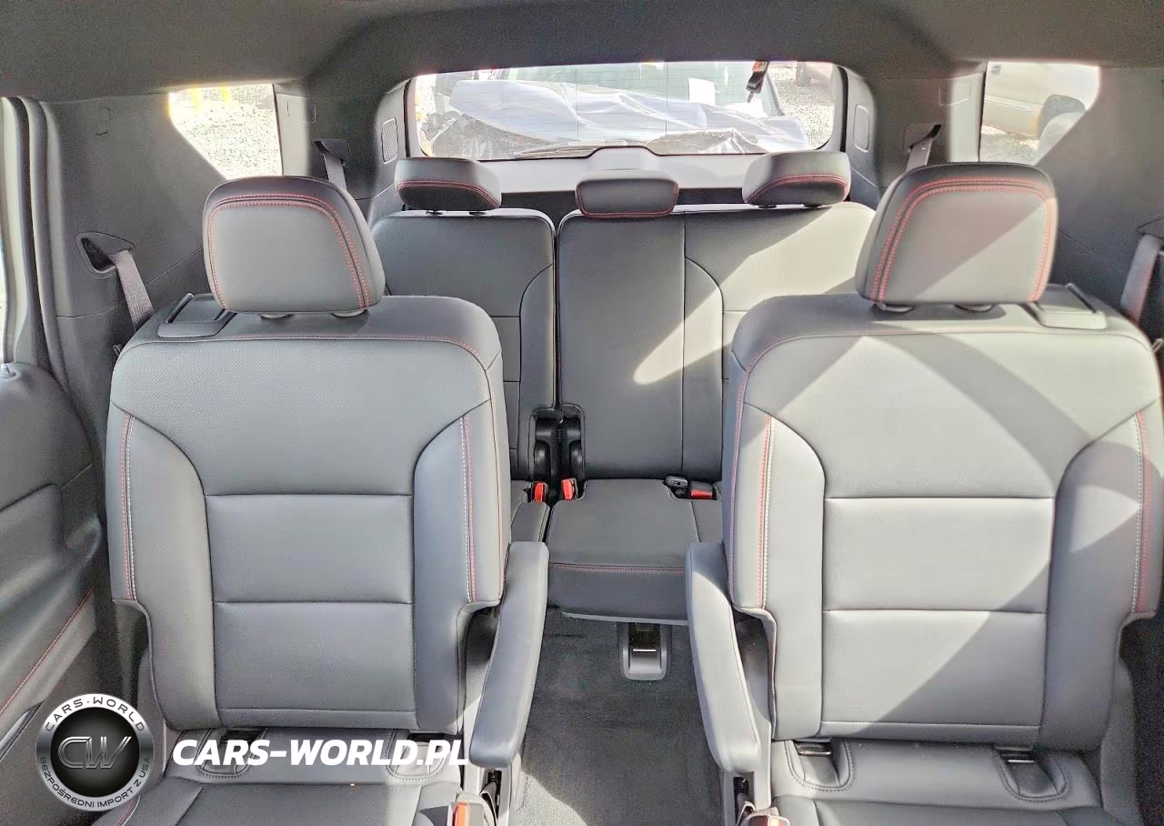 2024 Chevrolet Traverse Lt Z71 VIN:1GNEVJKS2RJ148368 - 10