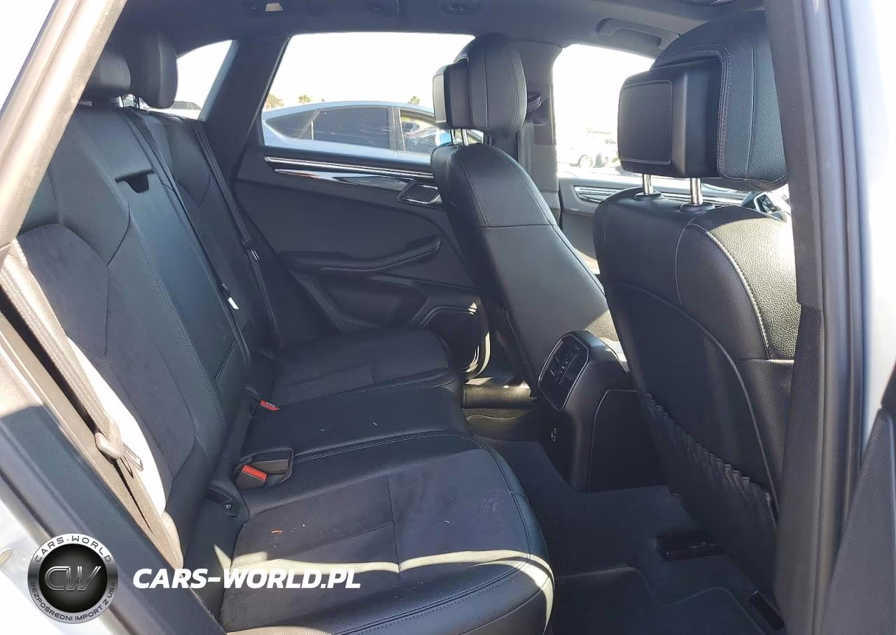 2020 Porsche Macan VIN:WP1AA2A54LLB13149 - 11