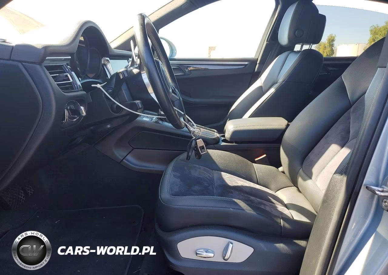 2020 Porsche Macan VIN:WP1AA2A54LLB13149 - 7