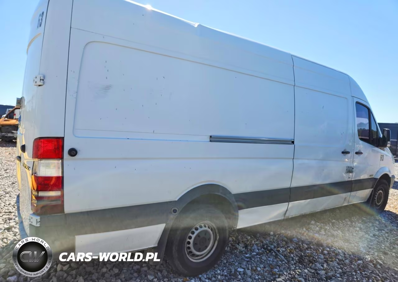 2013 Mercedes-Benz Sprinter 2500 Delivery Van VIN:WD3PE8CC0D5796806 - 3