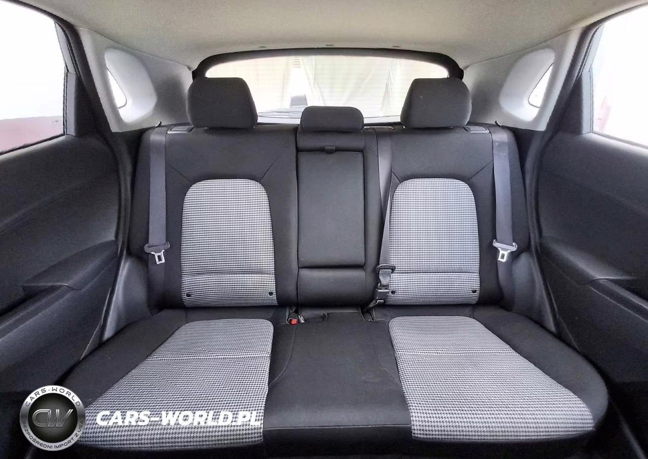 2020 Hyundai Kona Se VIN:KM8K12AA1LU487534 - 10