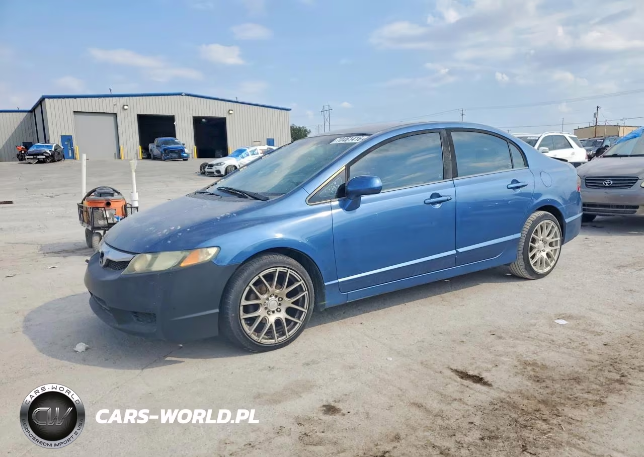 2010 Honda Civic Lx VIN:19XFA1F57AE066845 - 1
