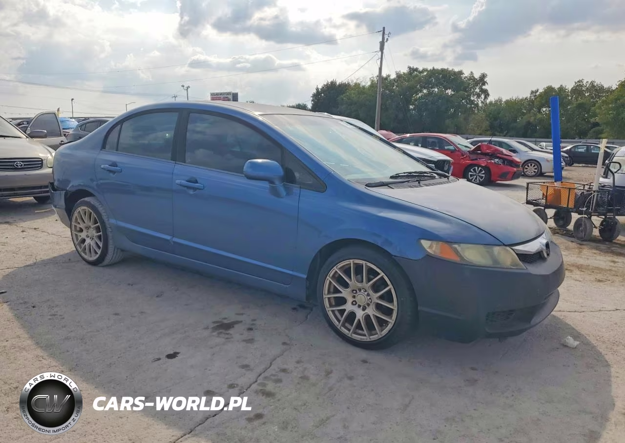 2010 Honda Civic Lx VIN:19XFA1F57AE066845 - 4