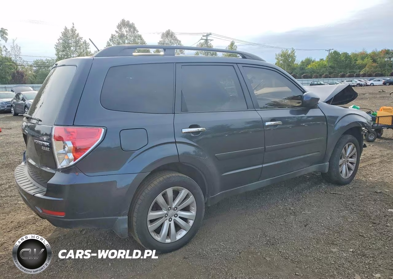 2012 Subaru Forester 2.5X Premium VIN:JF2SHADC4CH439253 - 3