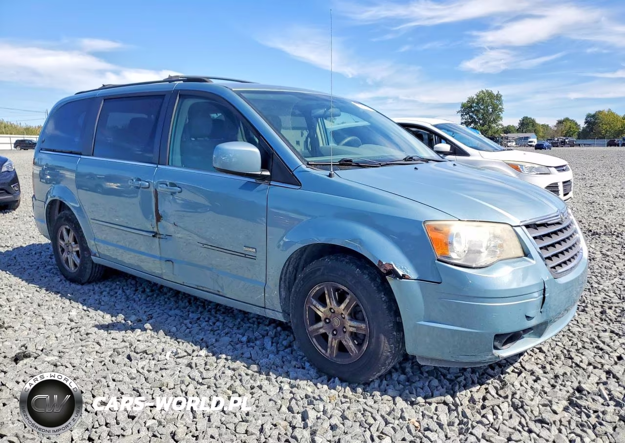 2008 Chrysler Town-Country VIN:2A8HR54P88R754058 - 4