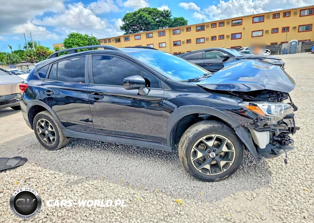 2018 Subaru Crosstrek Premium VIN:JF2GTABC0JH242455 - 4