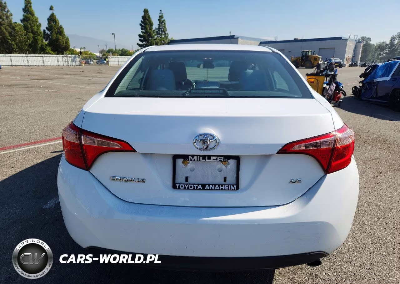 2019 Toyota Corolla Le VIN:2T1BURHE5KC139261 - 6