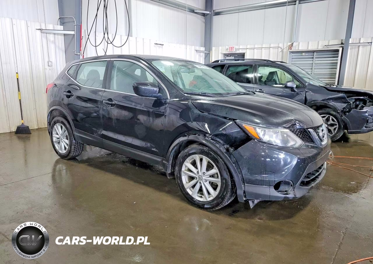 2017 Nissan Rogue Sport S VIN:JN1BJ1CRXHW124312 - 4