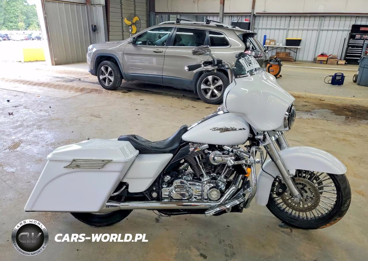 2008 Harley-Davidson Flhx VIN:1HD1KB4178Y608087 - 1