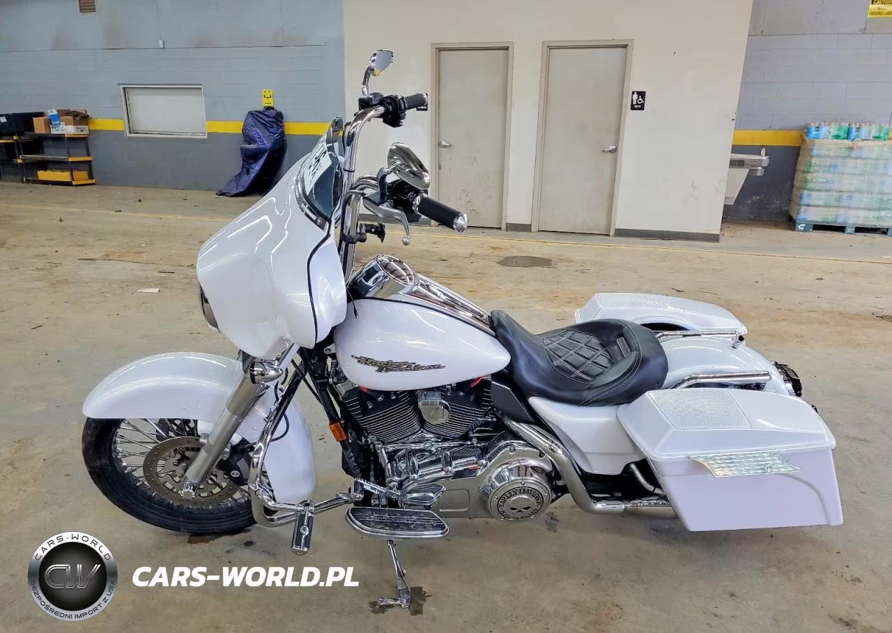 2008 Harley-Davidson Flhx VIN:1HD1KB4178Y608087 - 3
