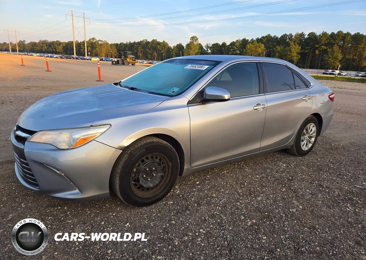 2016 Toyota Camry Le