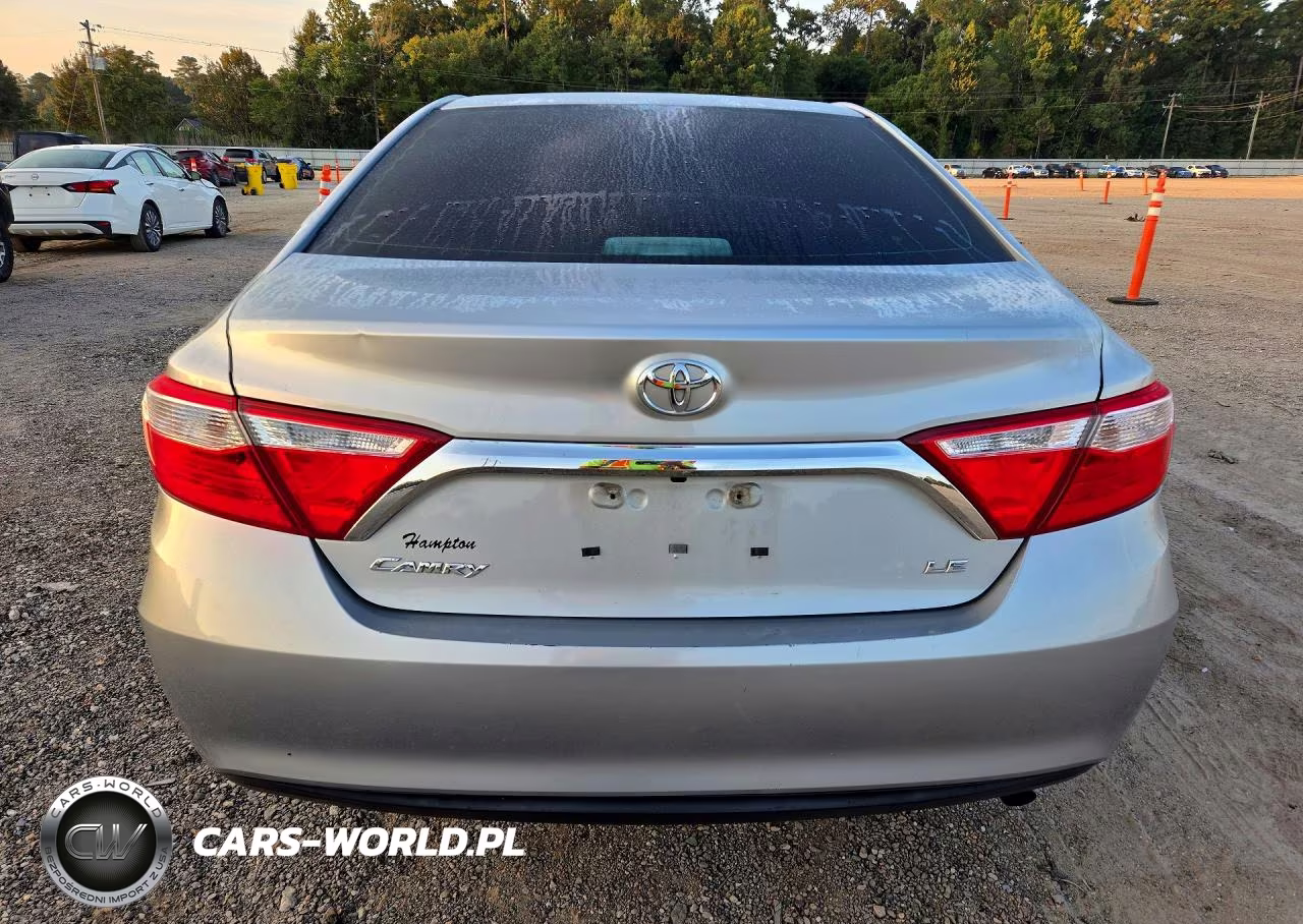 2016 Toyota Camry Le VIN:4T4BF1FK2GR573153 - 6