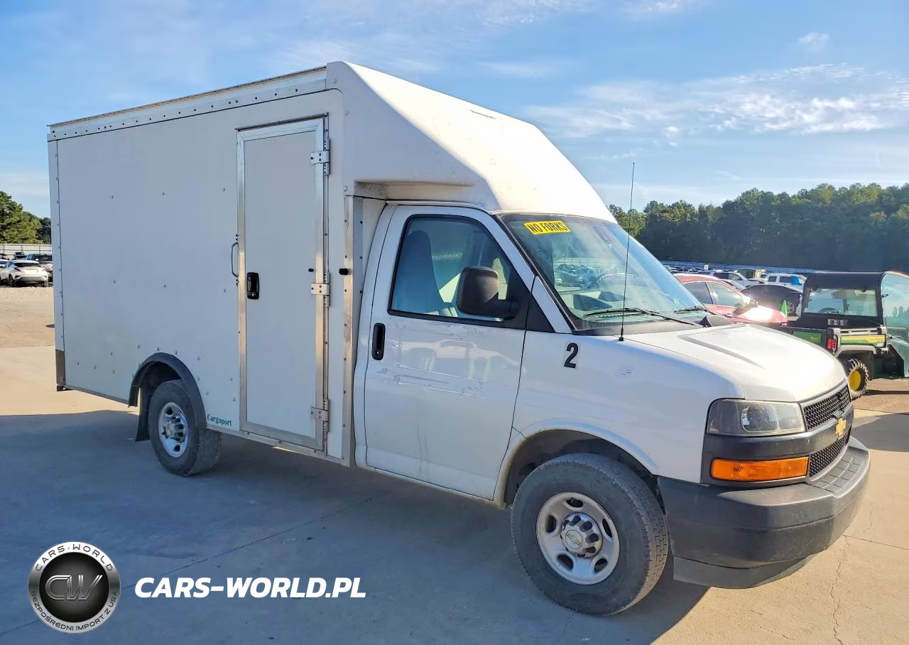 2022 Chevrolet Express Delivery Truck VIN:1GB0GRF7XN1139983 - 4