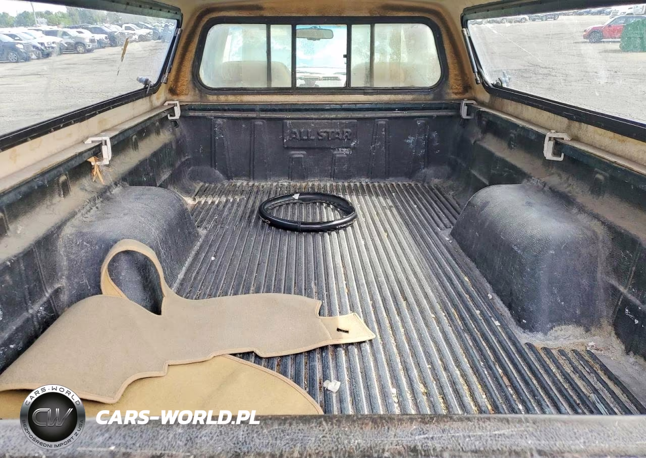 1997 Chevrolet S Truck S10 VIN:1GCDT14XXV8146985 - 10