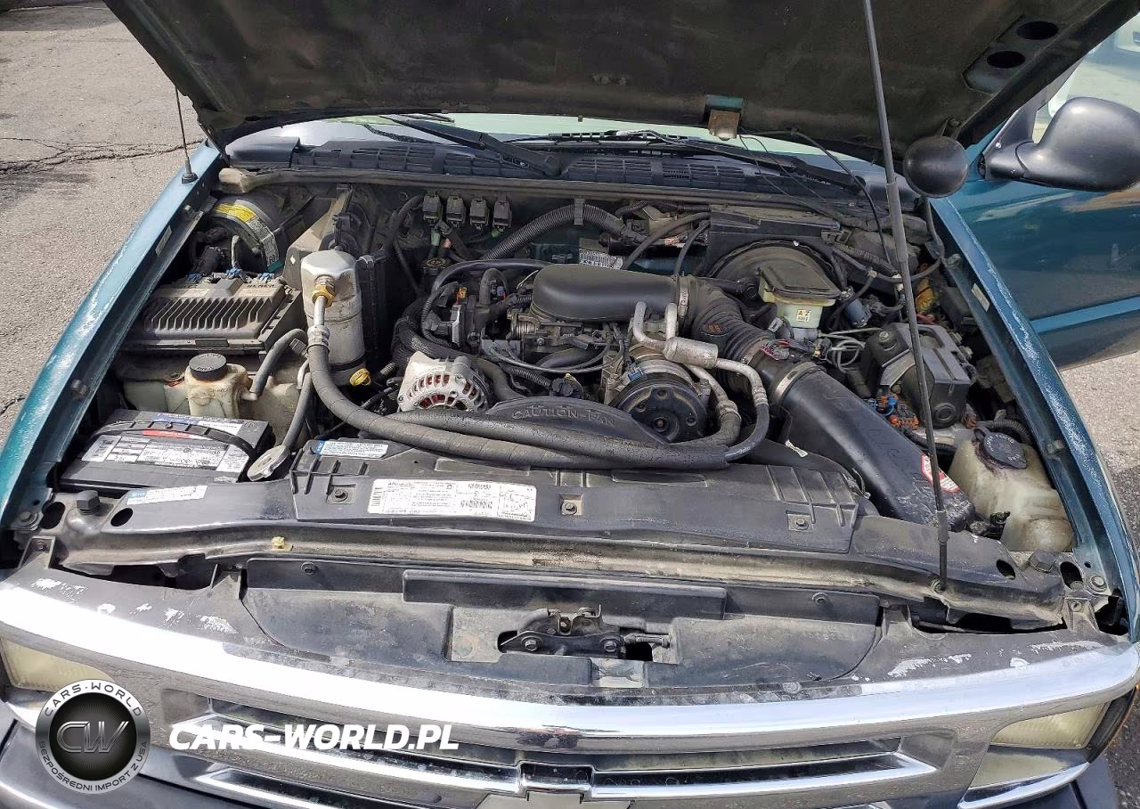 1997 Chevrolet S Truck S10 VIN:1GCDT14XXV8146985 - 11