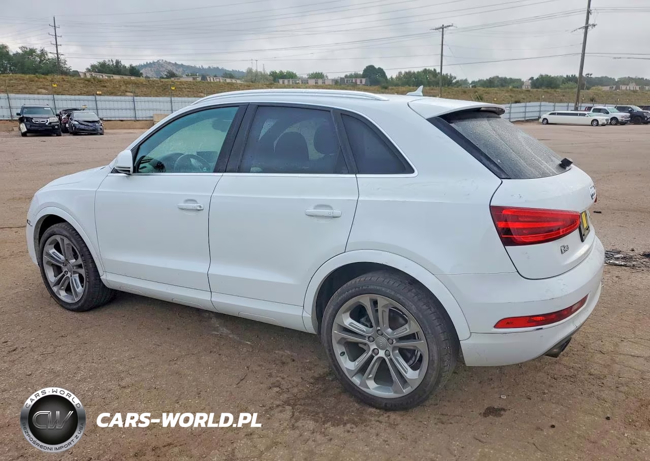 2015 Audi Q3 Premium Plus VIN:WA1EFCFS3FR010342 - 2