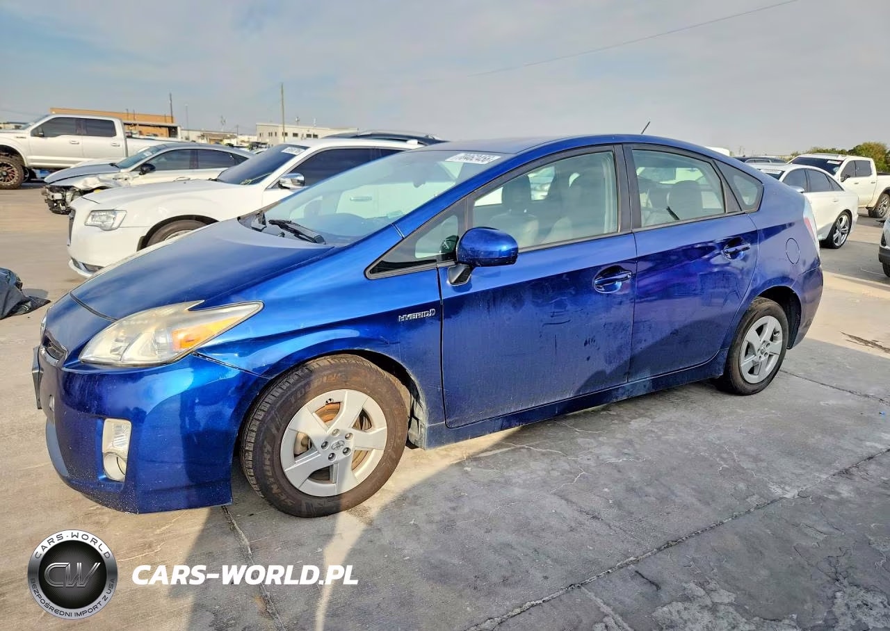 2011 Toyota Prius Two VIN:JTDKN3DUXB5344305 - 1