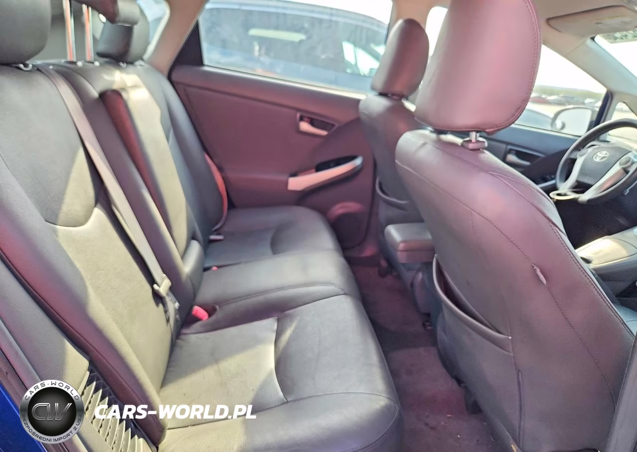 2011 Toyota Prius Two VIN:JTDKN3DUXB5344305 - 10