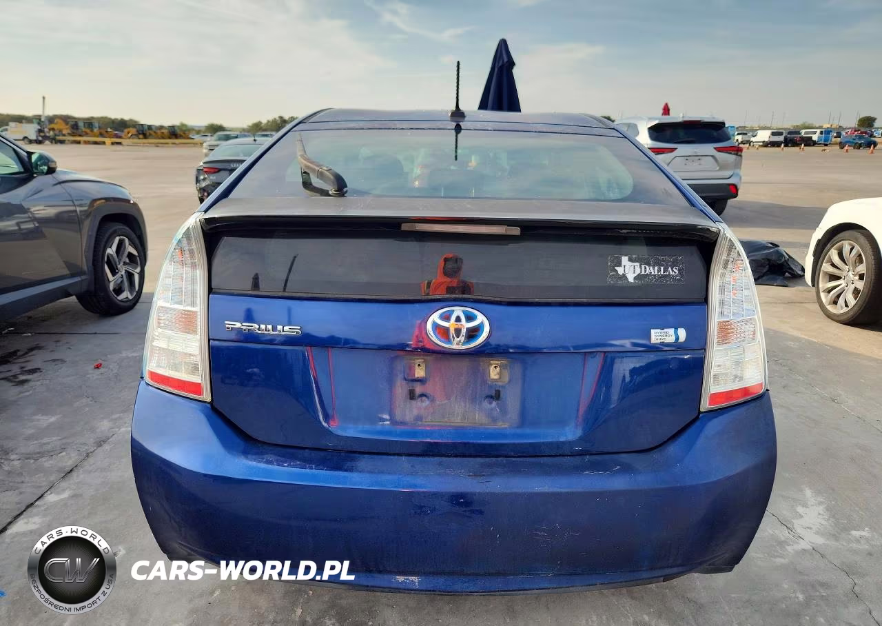 2011 Toyota Prius Two VIN:JTDKN3DUXB5344305 - 6