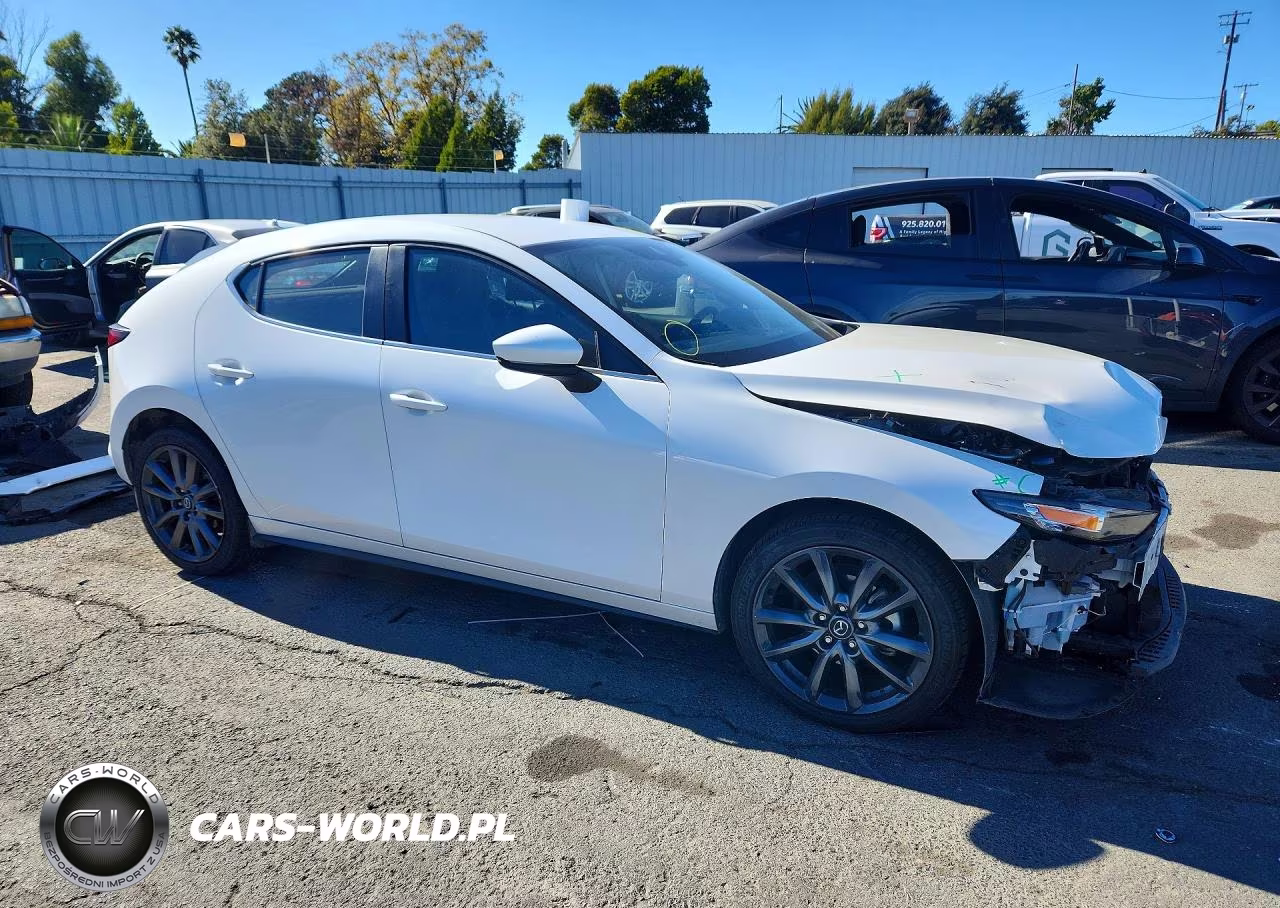 2020 Mazda 3 VIN:JM1BPALM5L1164447 - 4