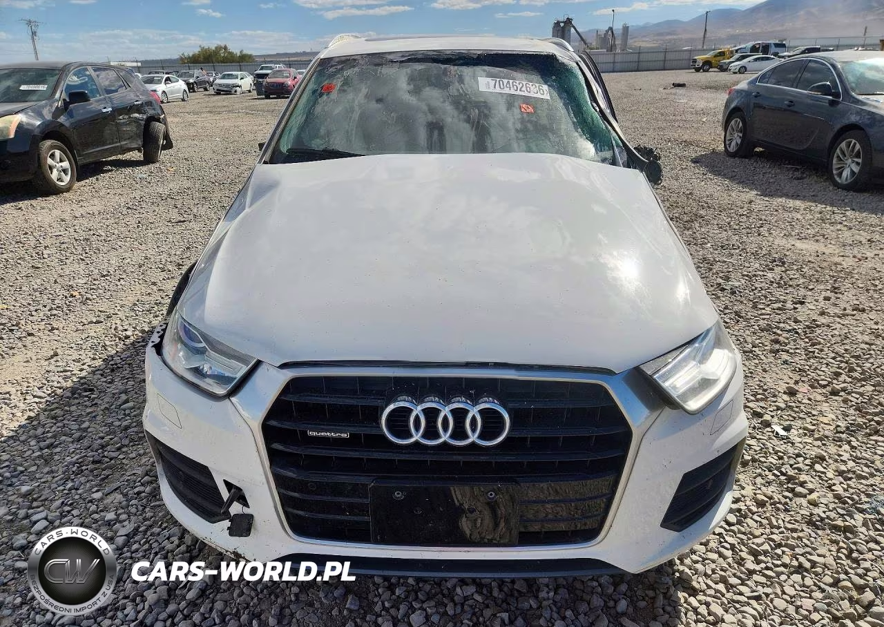 2017 Audi Q3 Premium Plus VIN:WA1JCCFSXHR000398 - 5