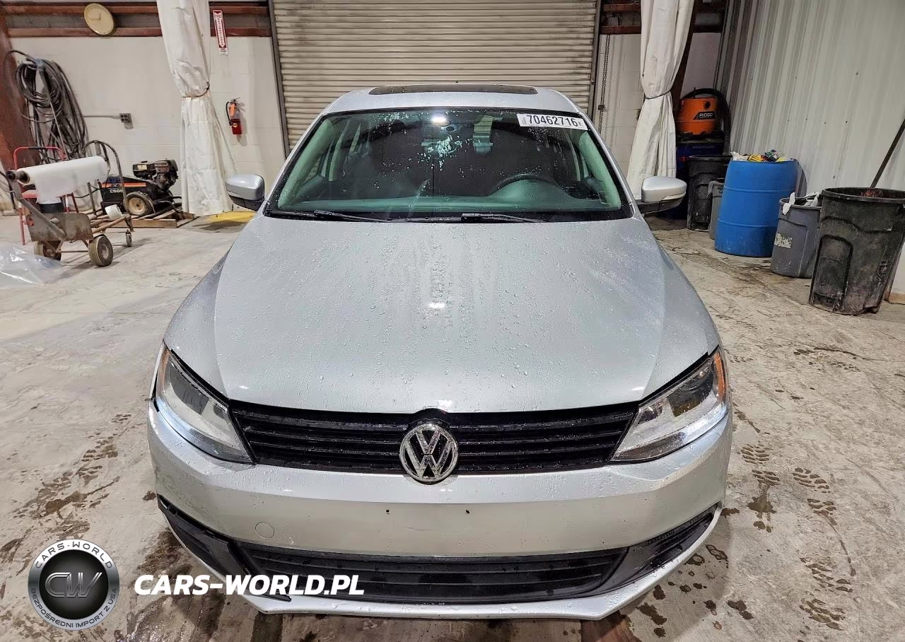 2012 Volkswagen Jetta Se VIN:3VWDX7AJ0CM402418 - 5