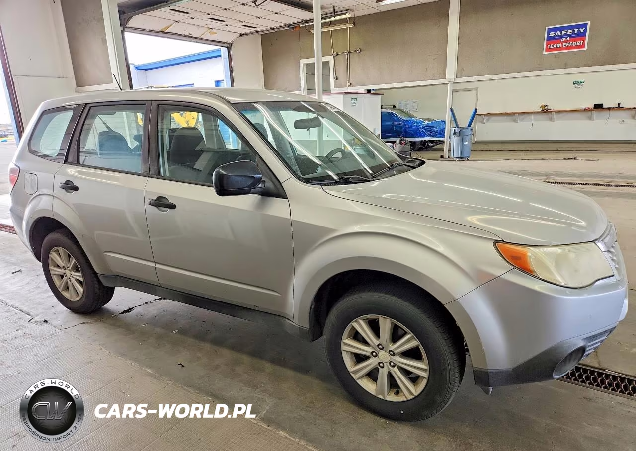 2013 Subaru Forester 2.5X VIN:JF2SHBAC2DH446505 - 4
