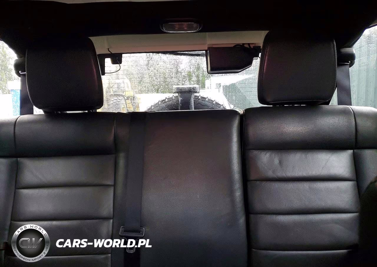 2012 Jeep Wrangler Unlimited Rubicon VIN:1C4BJWFG0CL109493 - 10