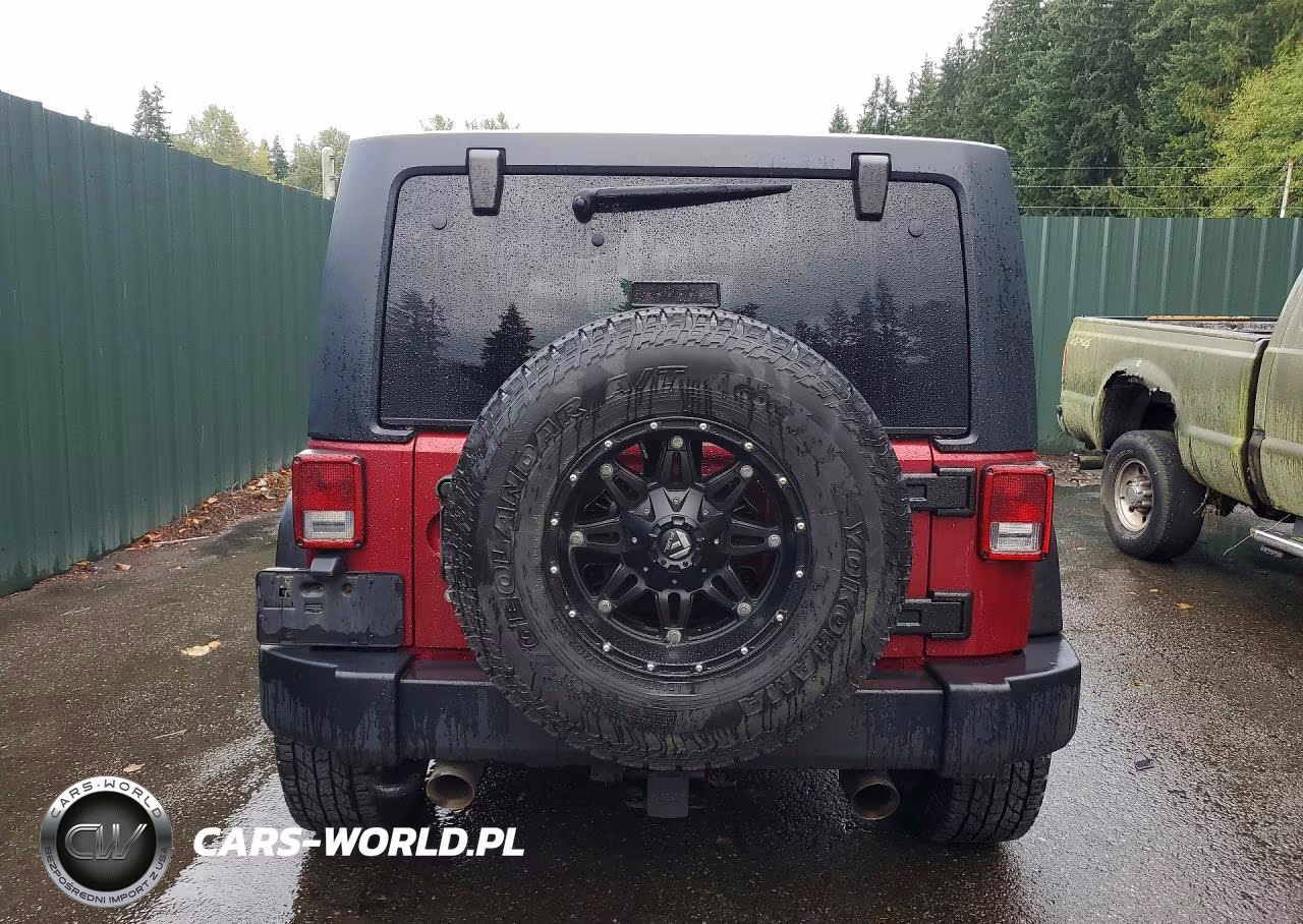 2012 Jeep Wrangler Unlimited Rubicon VIN:1C4BJWFG0CL109493 - 6