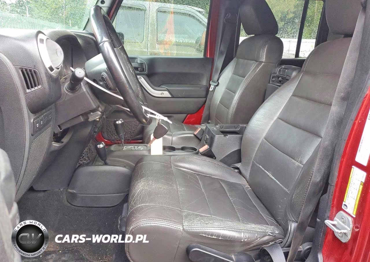 2012 Jeep Wrangler Unlimited Rubicon VIN:1C4BJWFG0CL109493 - 7