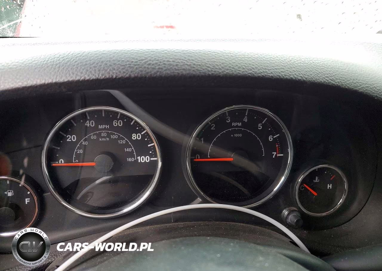 2012 Jeep Wrangler Unlimited Rubicon VIN:1C4BJWFG0CL109493 - 9
