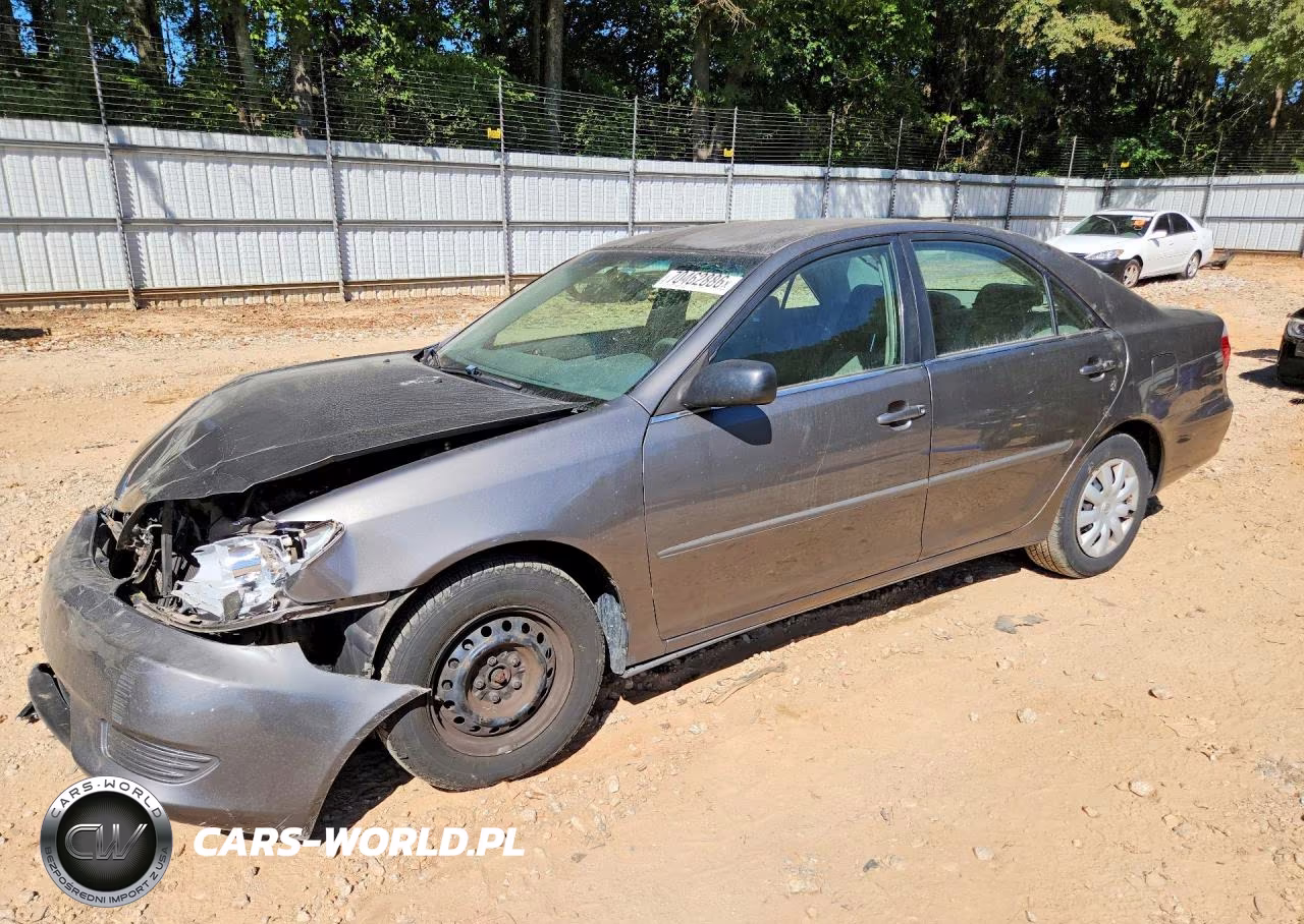 2005 Toyota Camry Standard – zdjęcie 1 z 12