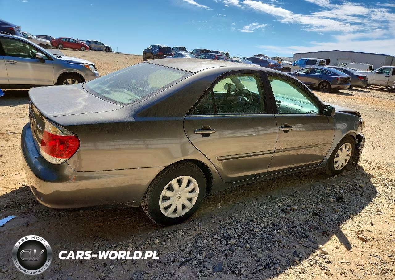 2005 Toyota Camry Standard VIN:4T1BE32K95U522647 - 3