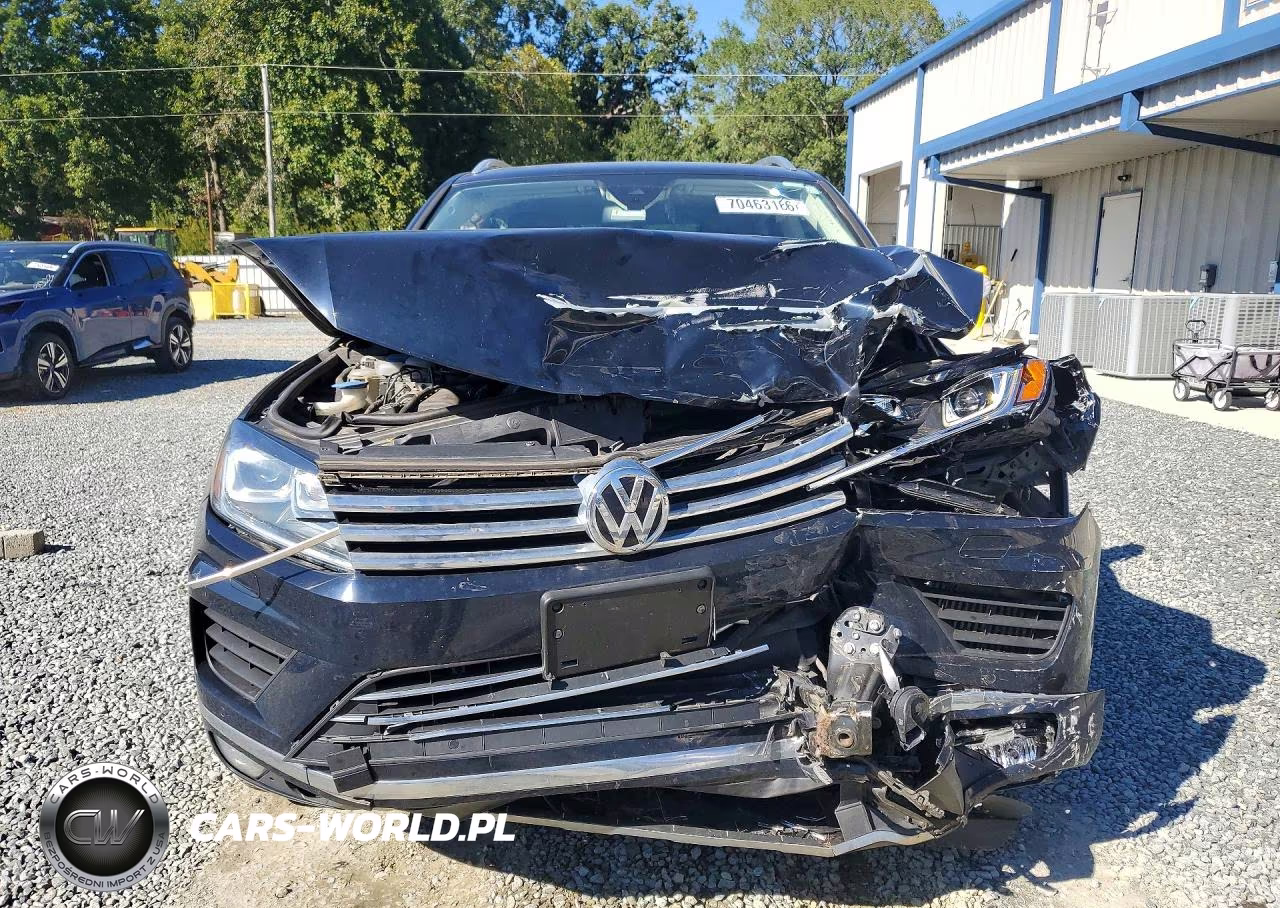 2016 Volkswagen Touareg Tdi VIN:WVGEP9BP7GD000706 - 5