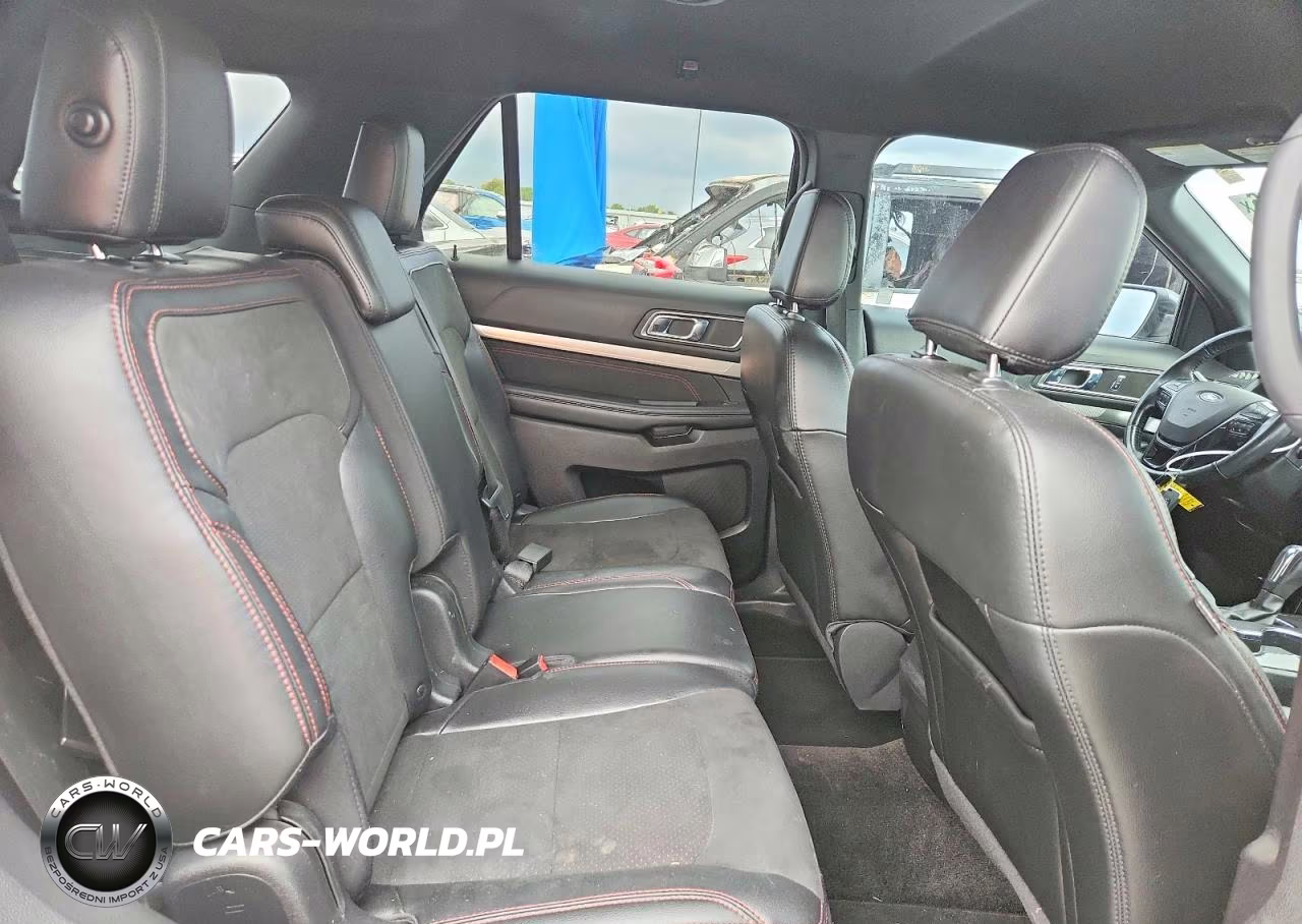 2018 Ford Explorer Xlt VIN:1FM5K7D89JGA24858 - 11