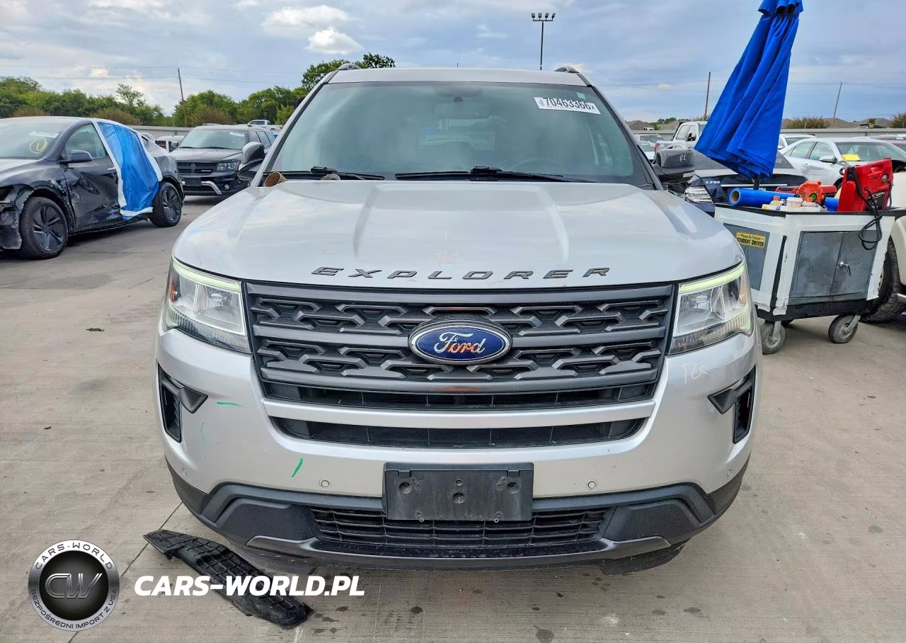 2018 Ford Explorer Xlt VIN:1FM5K7D89JGA24858 - 5