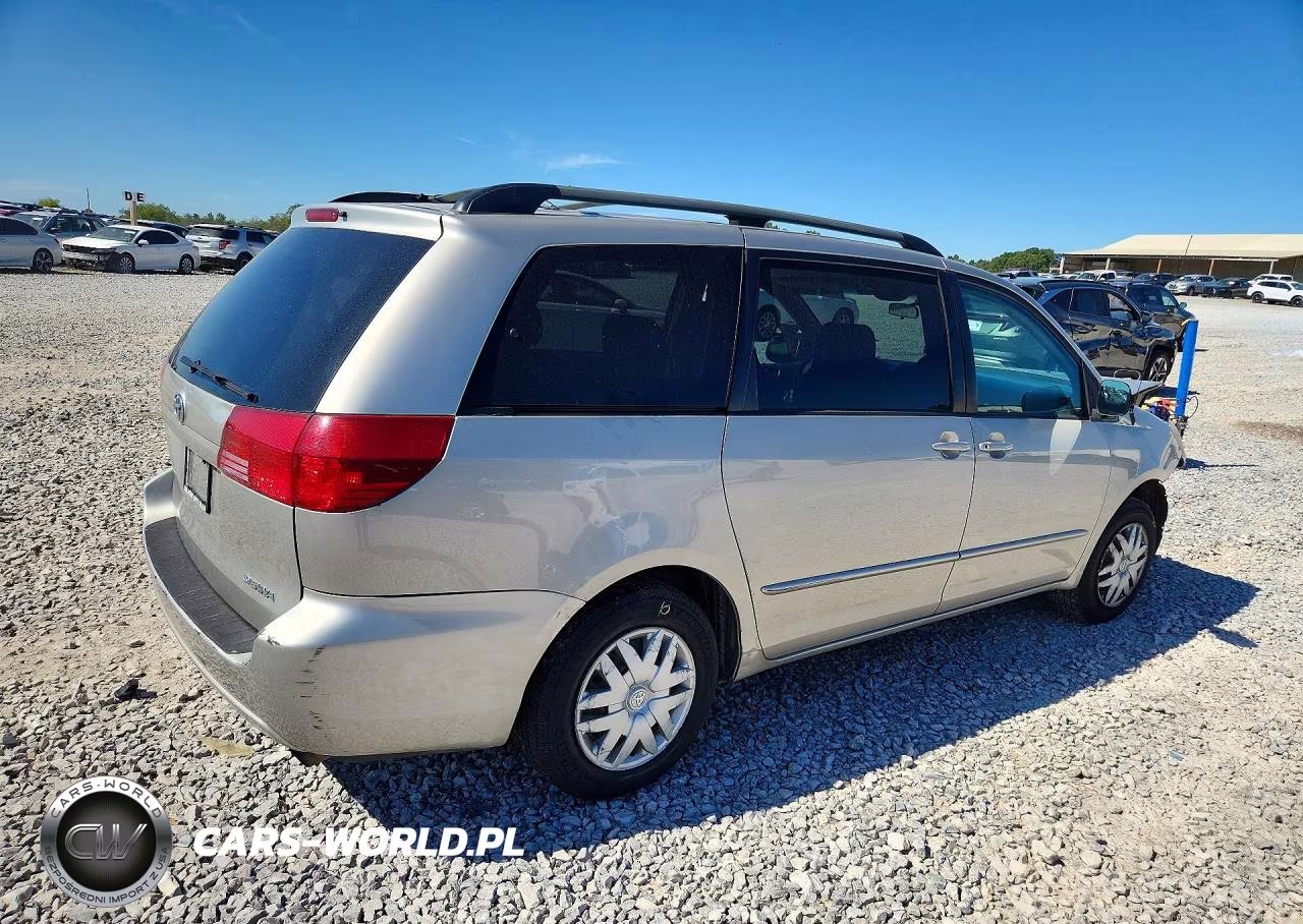 2005 Toyota Sienna Le 7 Passenger VIN:5TDZA23C05S287382 - 3