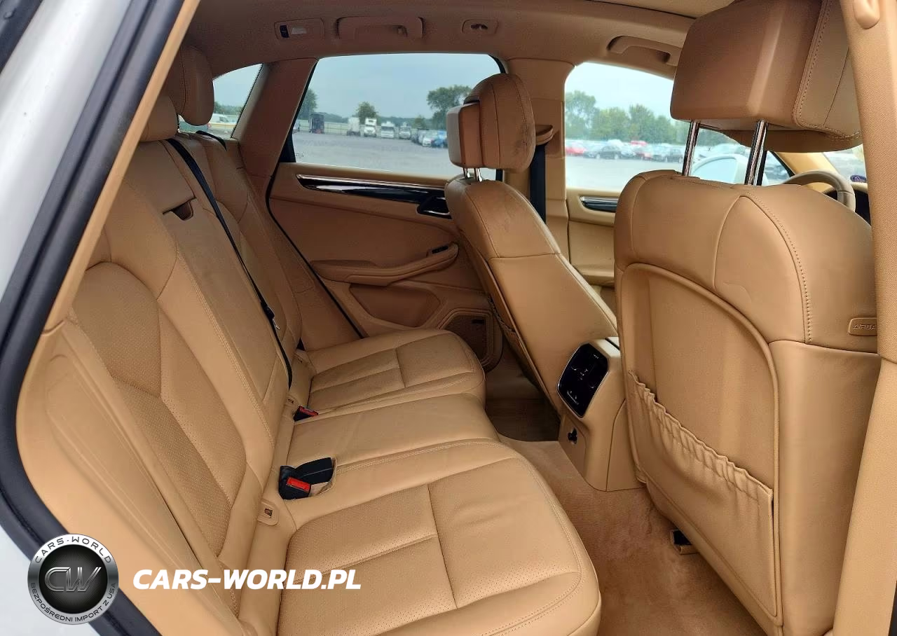 2015 Porsche Macan S VIN:WP1AB2A58FLB74277 - 10