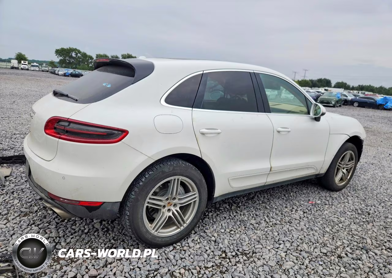 2015 Porsche Macan S VIN:WP1AB2A58FLB74277 - 3