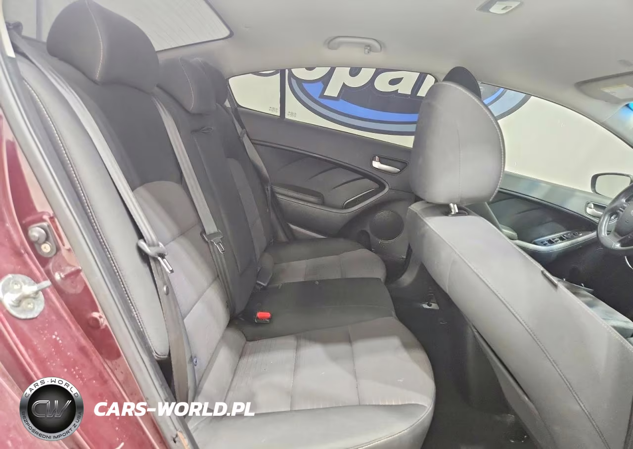 2018 Kia Forte Lx VIN:3KPFL4A79JE166806 - 10