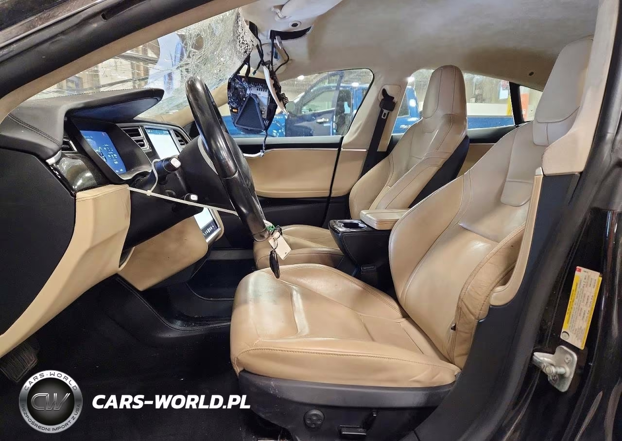2015 Tesla Model S VIN:5YJSA1E28FF118670 - 7