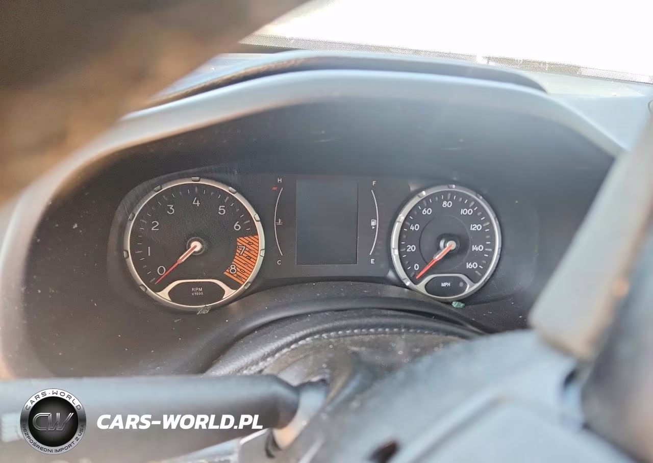 2020 Jeep Renegade Latitude VIN:ZACNJABB6LPL10172 - 9