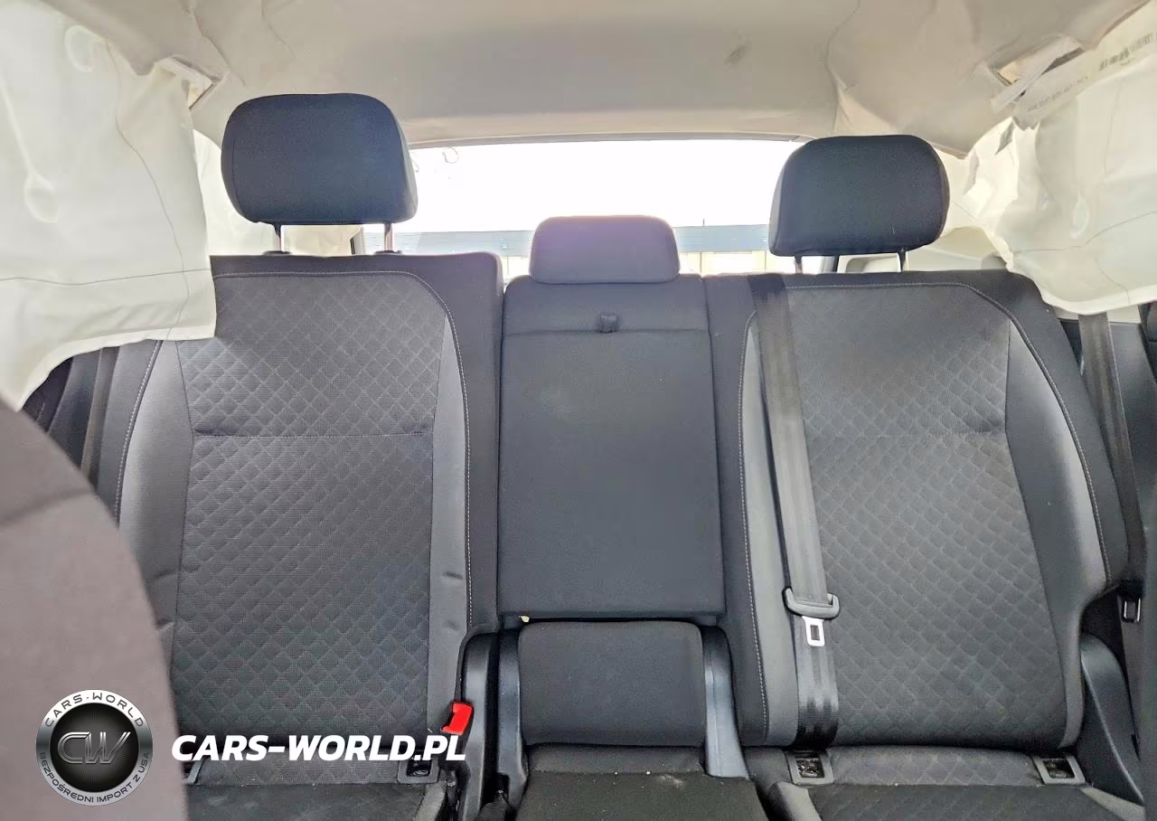 2019 Volkswagen Tiguan S VIN:3VV0B7AXXKM081198 - 10