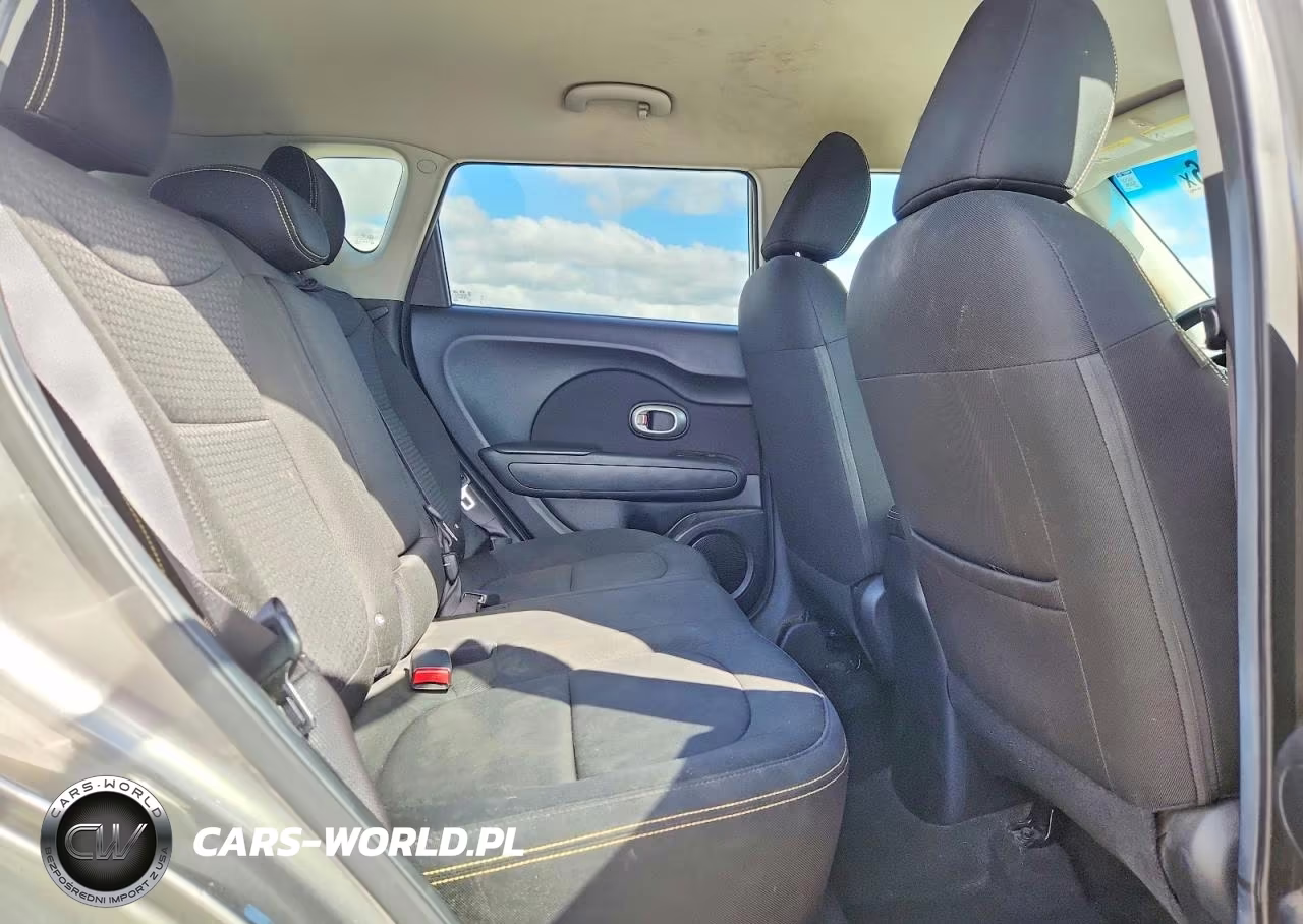 2015 Kia Soul + VIN:KNDJP3A54F7212427 - 11