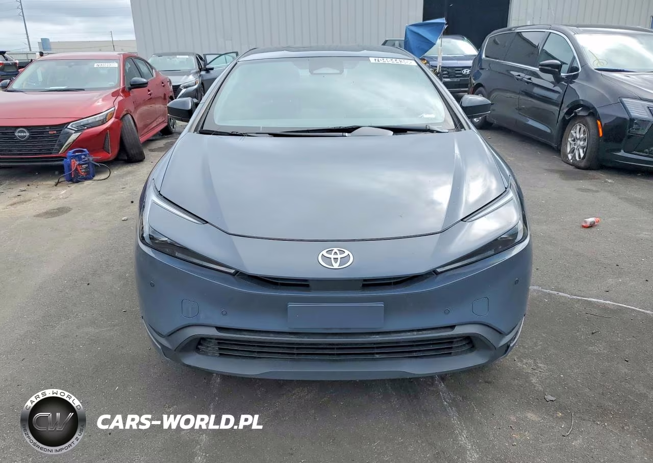 2024 Toyota Prius Le VIN:JTDACAAU1R3027576 - 5