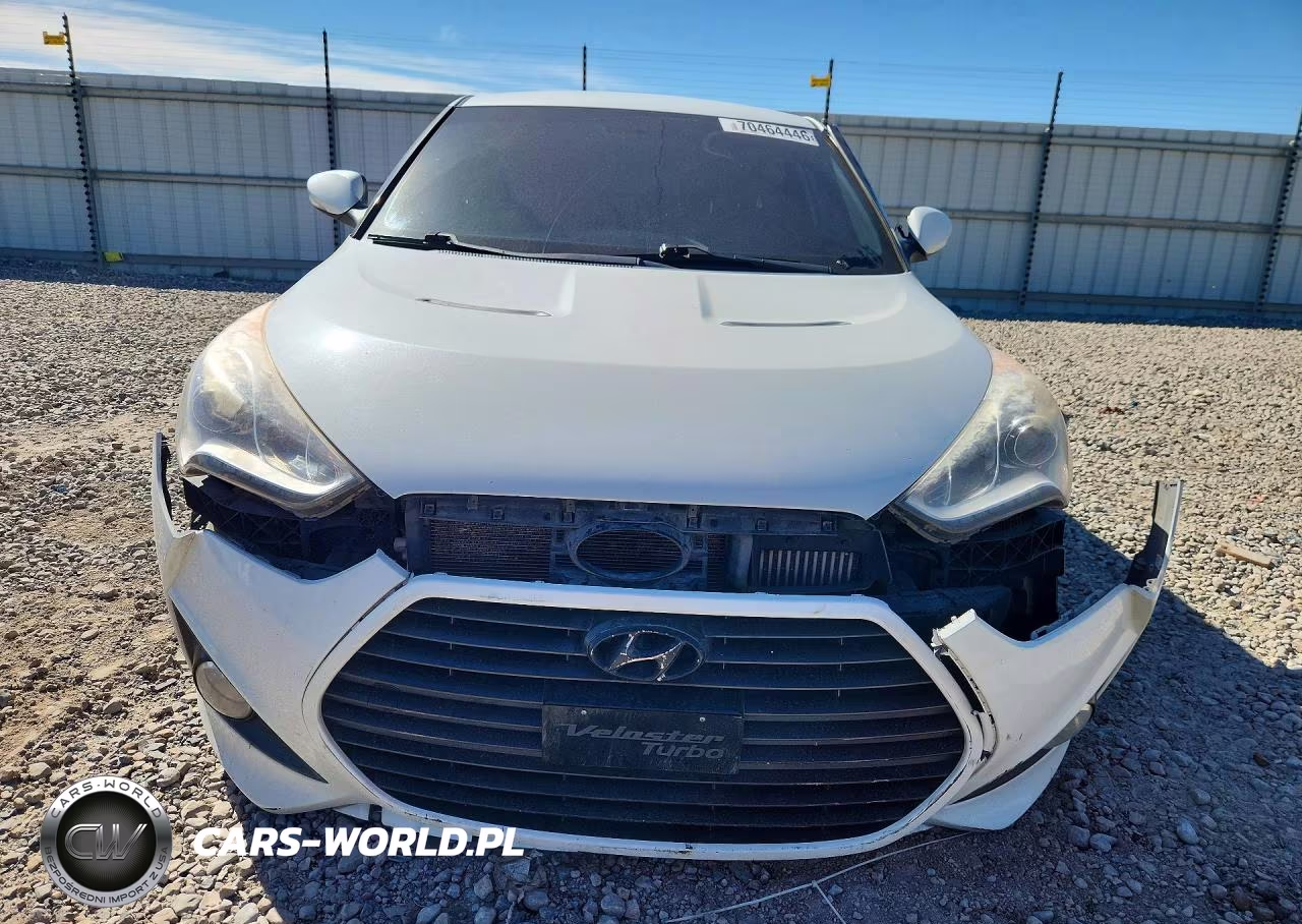 2015 Hyundai Veloster Turbo VIN:KMHTC6AE4FU221292 - 5
