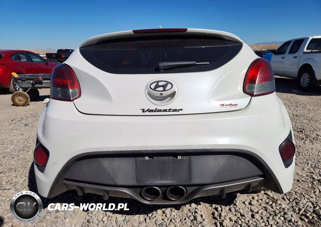 2015 Hyundai Veloster Turbo VIN:KMHTC6AE4FU221292 - 6
