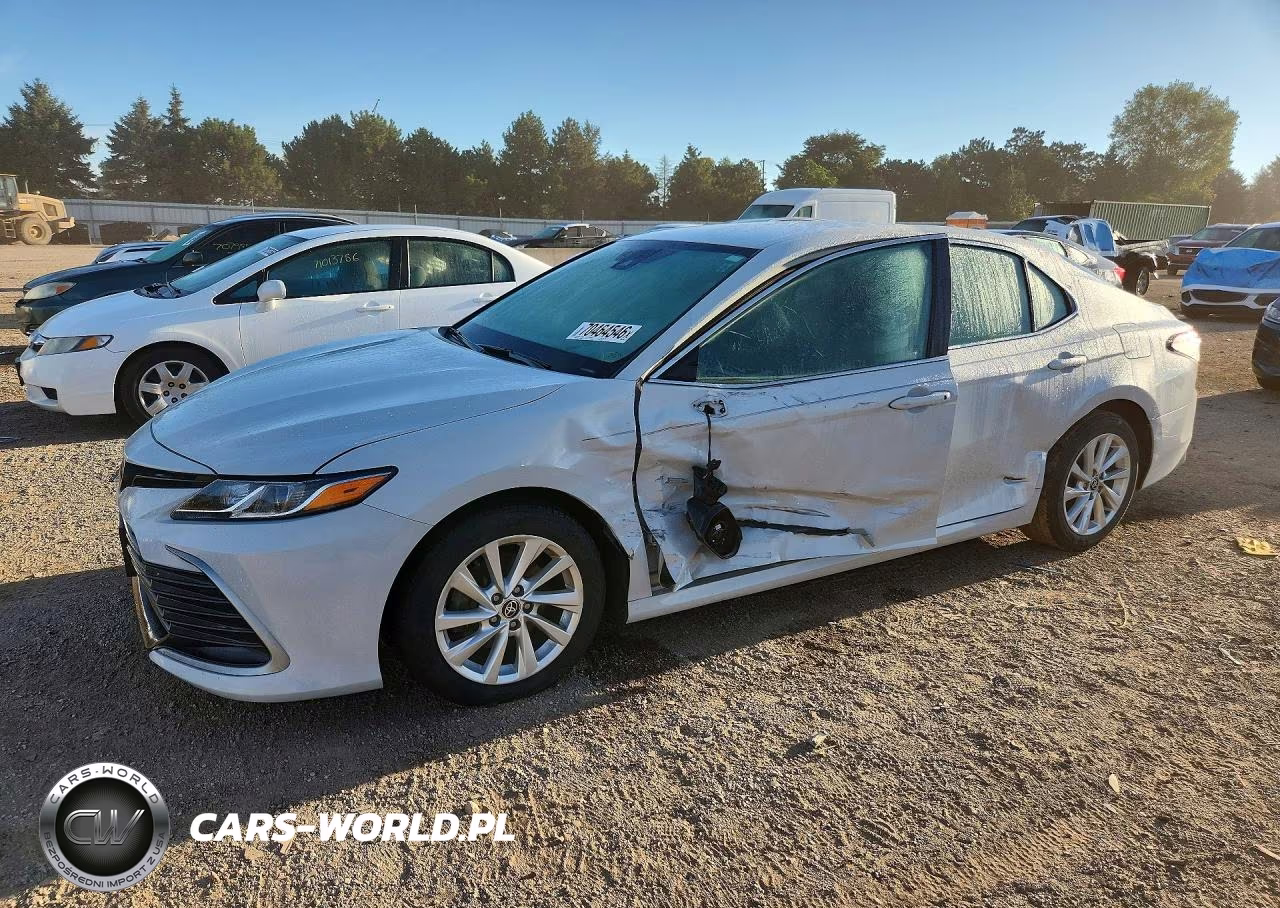 2022 Toyota Camry Le VIN:4T1C11AK3NU028886 - 1