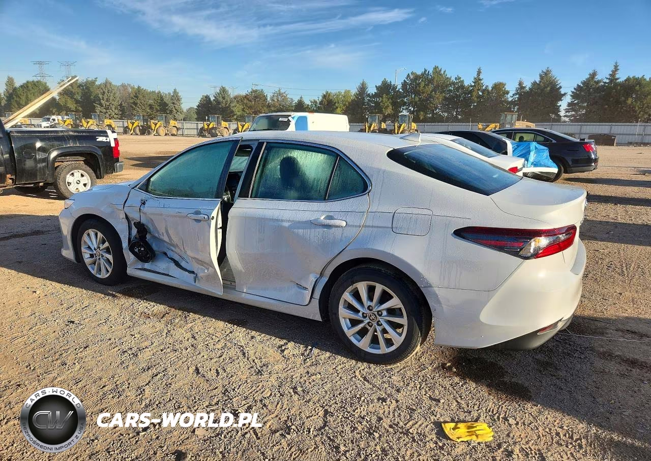 2022 Toyota Camry Le VIN:4T1C11AK3NU028886 - 2